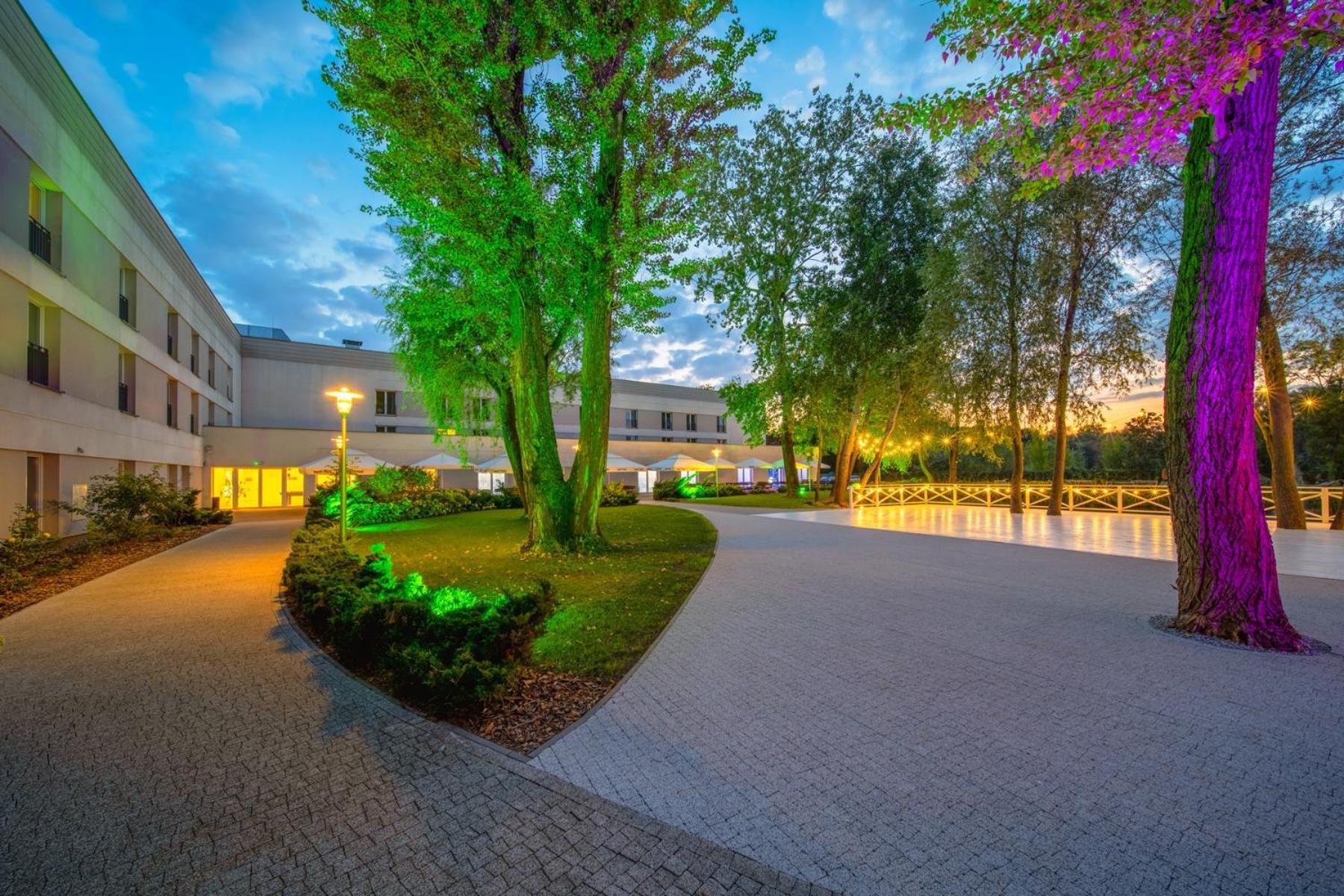 Green Garden Hotel Raszyn Εξωτερικό φωτογραφία
