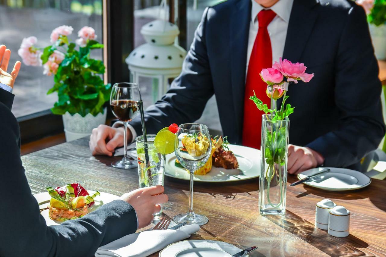 Green Garden Hotel Raszyn Εξωτερικό φωτογραφία